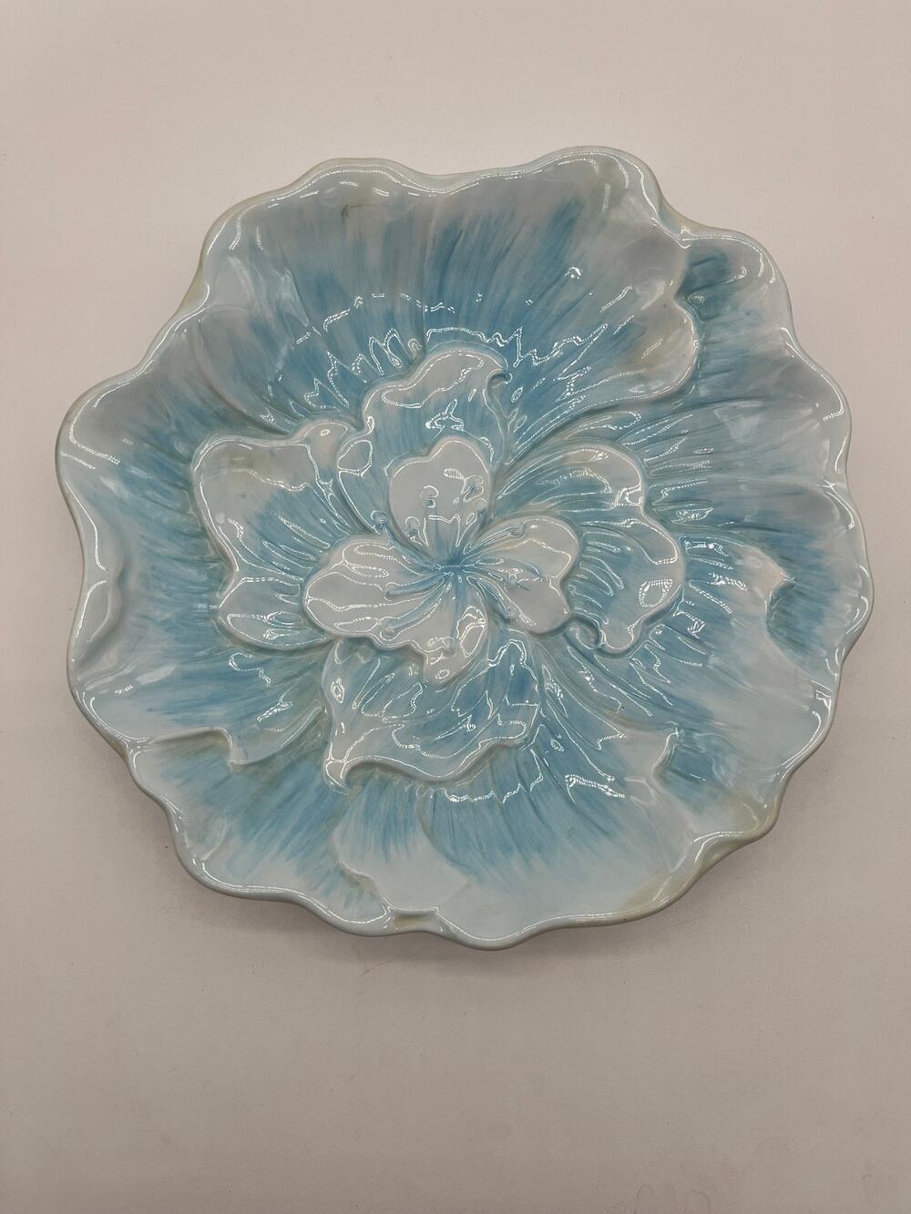 Fresh Decor Flower Shaped Turquoise Glaze Petal Texture Floral Plate - 8.5" NEW